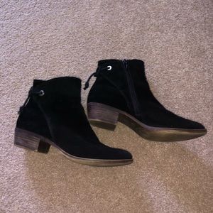 LUCKY BRAND black bow booties